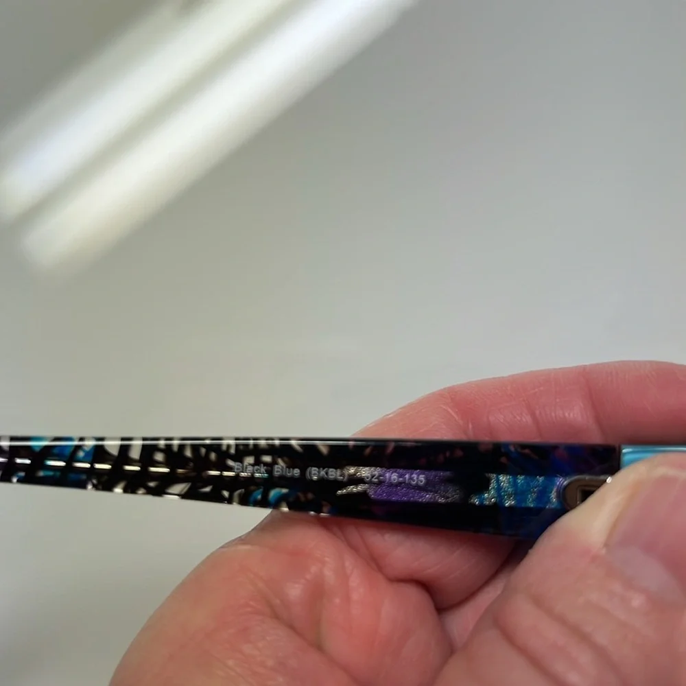 XOXO frames - Picture 10 of 10